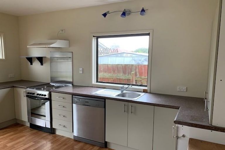 Photo of property in 36 Randolph Street, Woolston, Christchurch, 8062