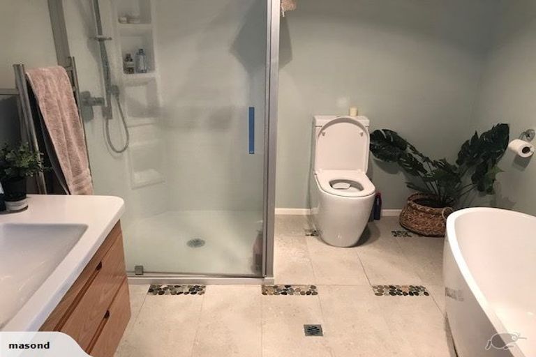 Photo of property in 2/2 Ramsgate Terrace, Mairangi Bay, Auckland, 0630