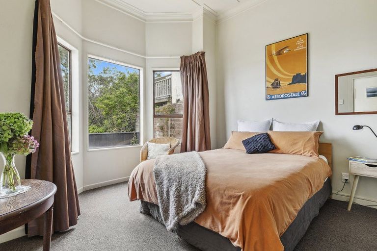 Photo of property in 13 Tanera Crescent, Brooklyn, Wellington, 6021