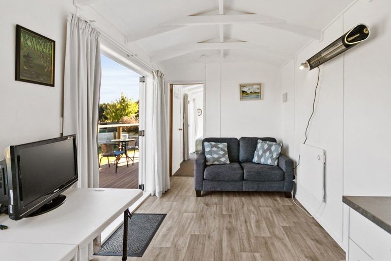 Photo of property in 284 White Road, Waipawa, Otane, 4277