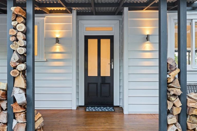 Photo of property in 340 Paremoremo Road, Paremoremo, Auckland, 0632