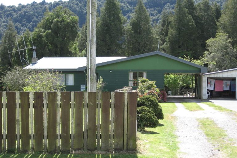 Photo of property in 15 Te Puakanga Road, Rotoiti Forest, Rotorua, 3074