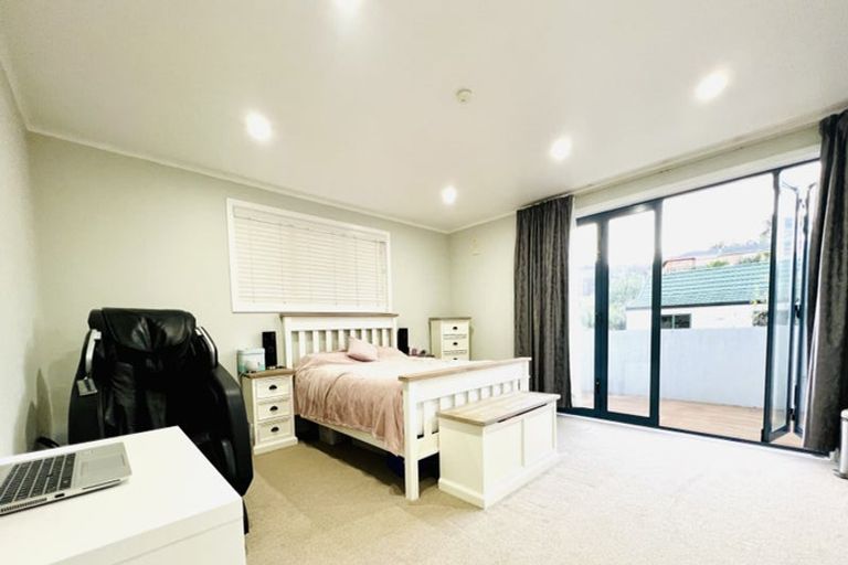 Photo of property in 89 Saddleback Rise, Murrays Bay, Auckland, 0630