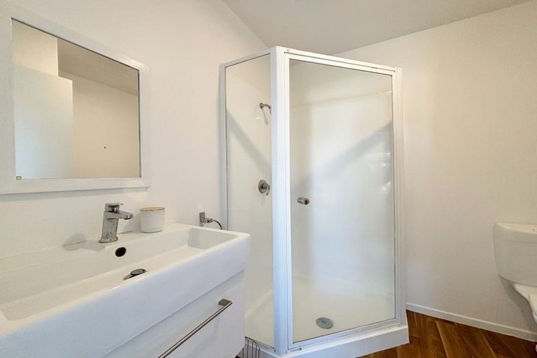 Photo of property in 1a Kipax Place, Riccarton, Christchurch, 8011