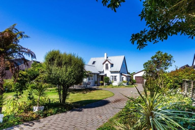 Photo of property in 61 Chesham Avenue, Waipahihi, Taupo, 3330