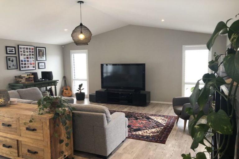 Photo of property in 8 Saint Thomas Avenue, Pyes Pa, Tauranga, 3112