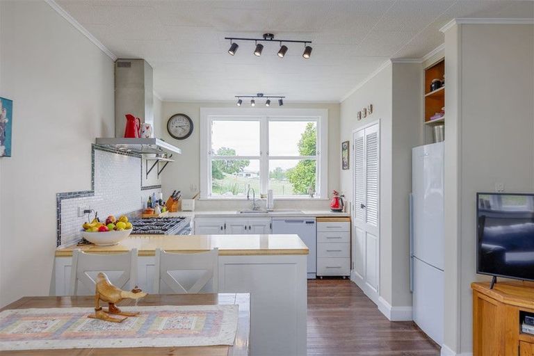 Photo of property in 423 North Road, Mauriceville, Masterton, 5882