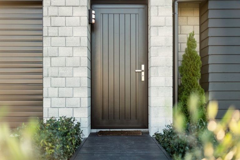 Photo of property in 2 Rotomanu Place, Pyes Pa, Tauranga, 3112