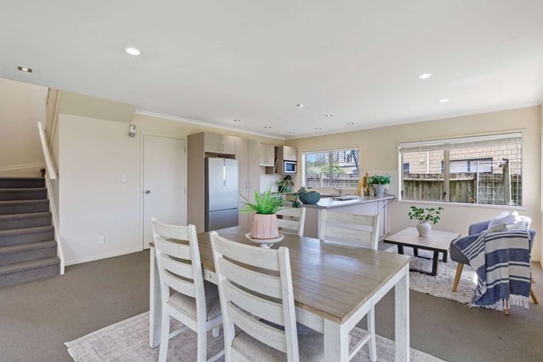 Photo of property in 34 Aitkenhead Court, Parakai, 0830