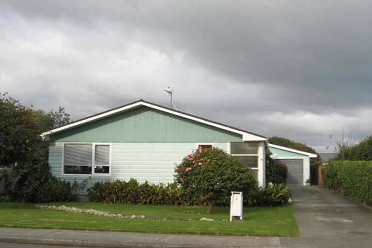 Photo of property in 5 Princeton Road, Raumati Beach, Paraparaumu, 5032
