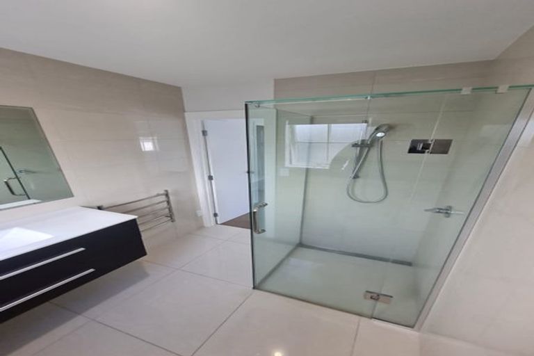 Photo of property in 4 Munstead Place, Hillcrest, Auckland, 0627