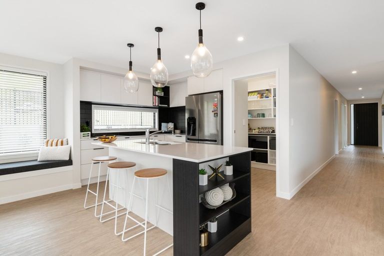 Photo of property in 80 Whakaturou Crescent, Pyes Pa, Tauranga, 3112