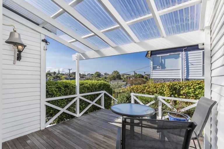 Photo of property in 1/10 Hart Road, Hauraki, Auckland, 0622