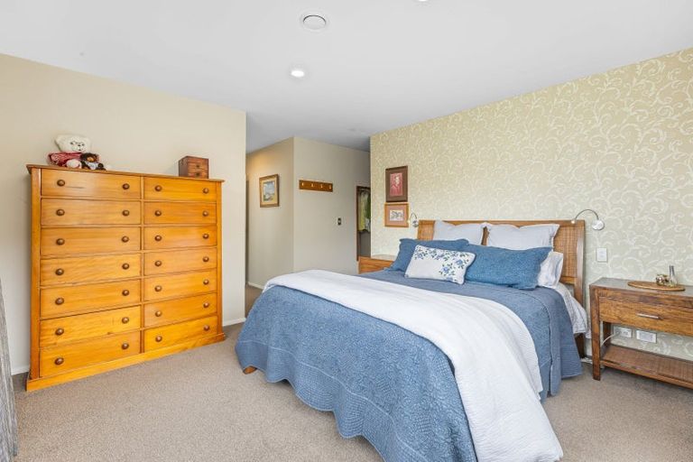 Photo of property in 4 Manhattan Rise, Orewa, 0931