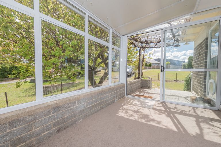 Photo of property in 10 Royal Terrace, Alexandra, 9320