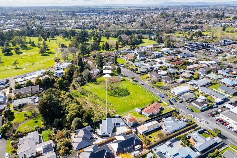 Photo of property in 9 Duncan Road, St Andrews, Hamilton, 3200