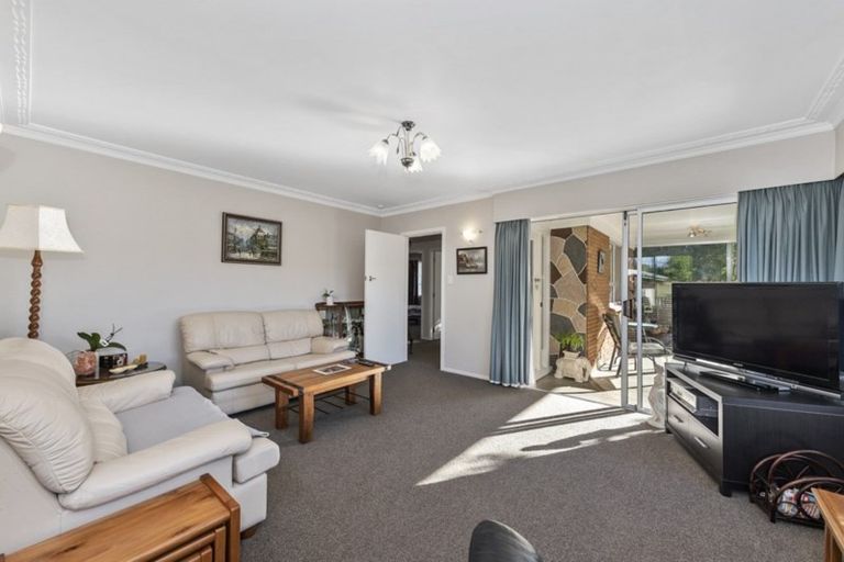 Photo of property in 11 Fiona Place, Dinsdale, Hamilton, 3204