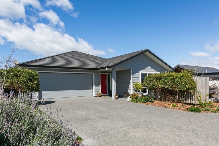 Photo of property in 75a Arataki Road, Havelock North, 4130