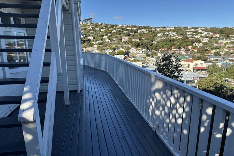 Photo of property in 16 Aranoni Street, Island Bay, Wellington, 6023