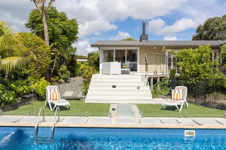 Photo of property in 74 Bleakhouse Road, Howick, Auckland, 2014