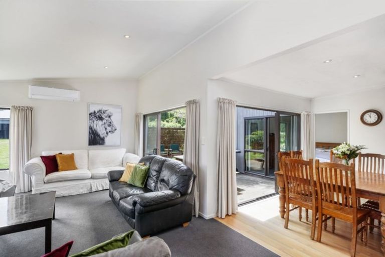 Photo of property in 110 Kinloch Road, Kinloch, Taupo, 3377