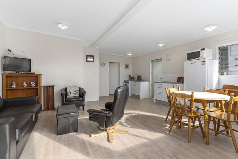 Photo of property in 118 Aberdeen Place, Whangamata, 3620