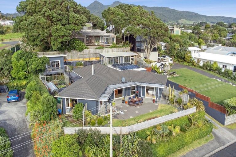 Photo of property in 94 Messenger Terrace, Oakura, 4314