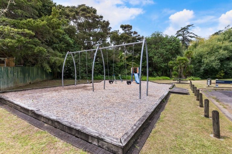 Photo of property in 50 Powrie Street, Glenfield, Auckland, 0629
