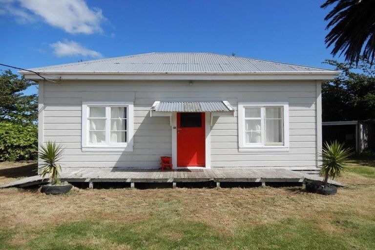 Photo of property in 20 Ketemarae Road, Normanby, Hawera, 4675