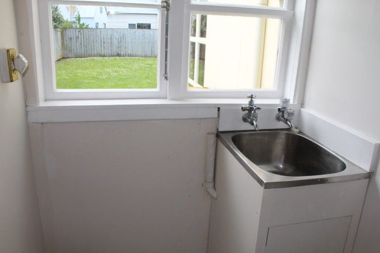 Photo of property in 221 Ferguson Street, Palmerston North, 4410