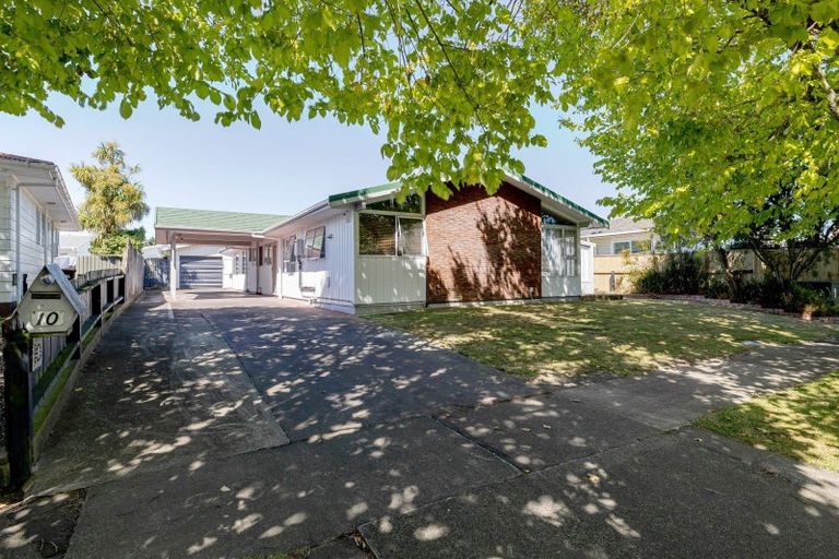 Photo of property in 10 Lockhart Avenue, Milson, Palmerston North, 4414