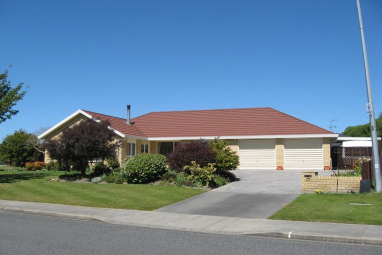 Photo of property in 35 Fairweather Crescent, Kaiapoi, 7630