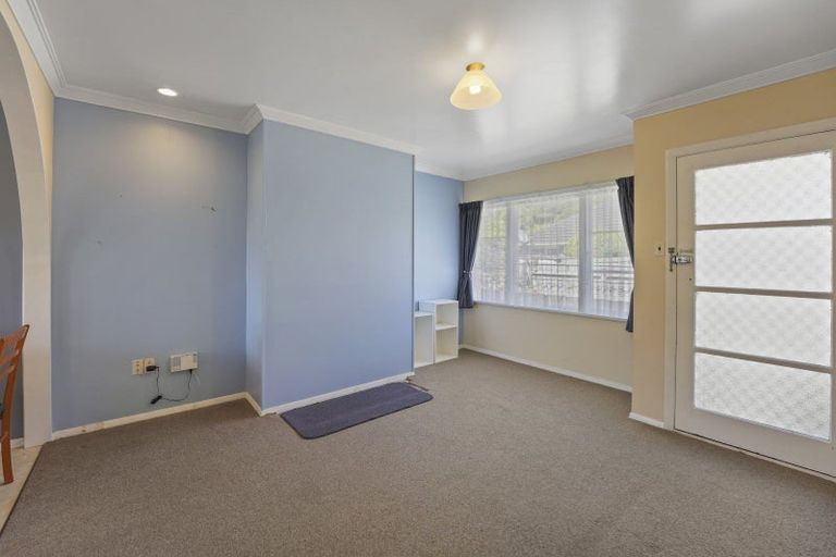 Photo of property in 2 Lane Street, Wallaceville, Upper Hutt, 5018