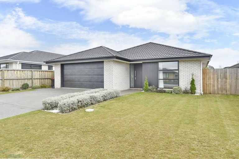 Photo of property in 30 Quinn Crescent, Woodend, 7610