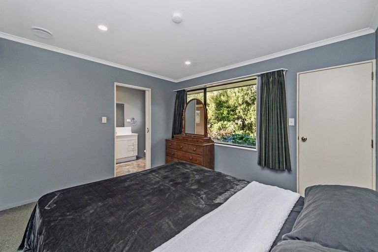 Photo of property in 17 Sarsfield Street, Southbridge, 7602