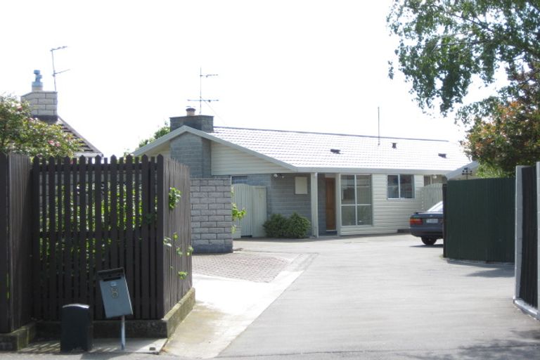 Photo of property in 8 Watson Place, Rangiora, 7400