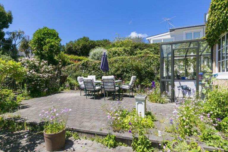 Photo of property in 16 Hauraki Street, Karori, Wellington, 6012