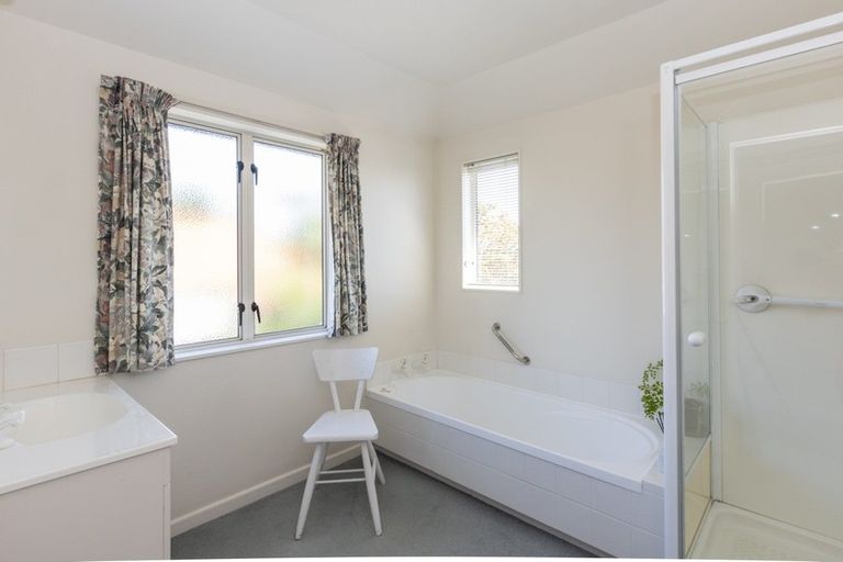 Photo of property in 1/10 Mchardy Street, Havelock North, 4130