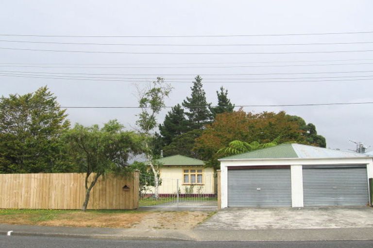 Photo of property in 7 Pokaka Street, Birchville, Upper Hutt, 5018