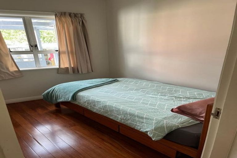 Photo of property in 22 Kiwitea Street, Sandringham, Auckland, 1041