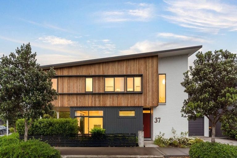 Photo of property in 37 Wallace Road, Hobsonville, Auckland, 0616