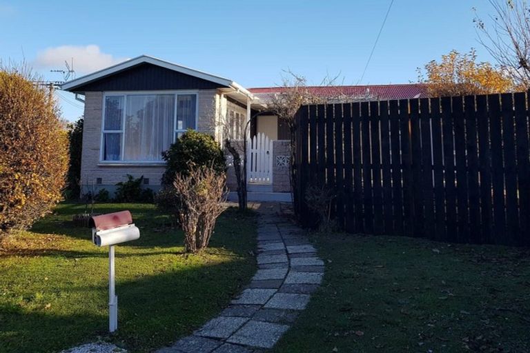 Photo of property in 6 Norrie Street, Redwood, Christchurch, 8051