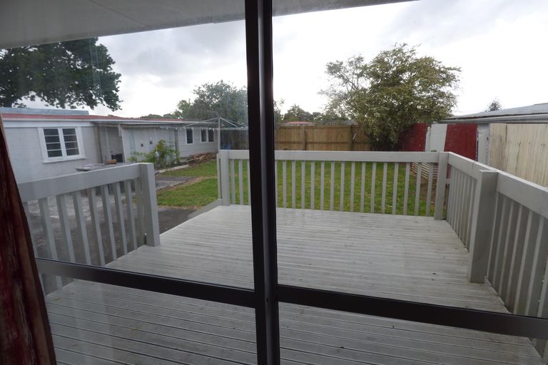 Photo of property in 16 Cornwall Road, Papatoetoe, Auckland, 2025