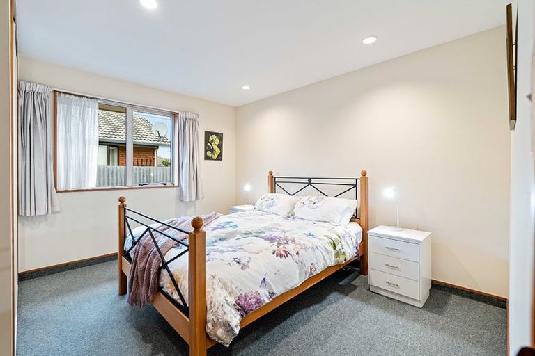 Photo of property in 70a Colman Avenue, Sockburn, Christchurch, 8042