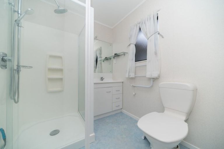 Photo of property in 11 Aspen Way, Kelvin Grove, Palmerston North, 4414