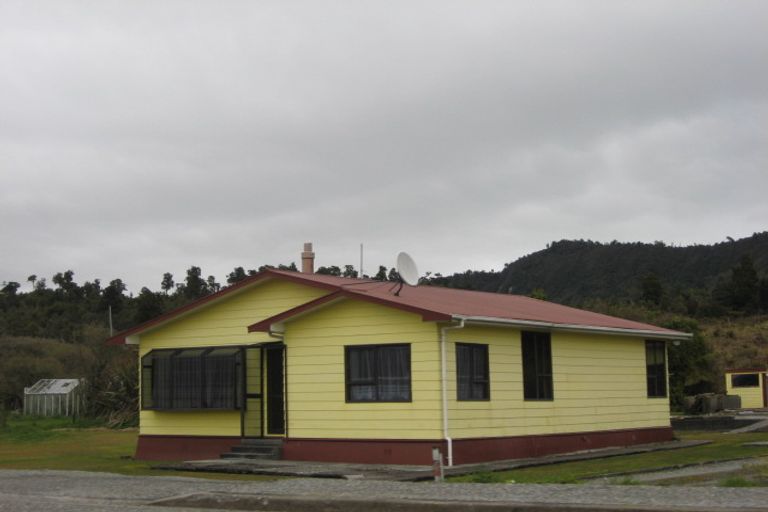 Photo of property in 651 Seven Mile Road, Runanga, 7803