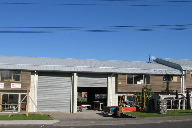 Photo of property in 1/111 Old Wairoa Road, Papakura, 2110