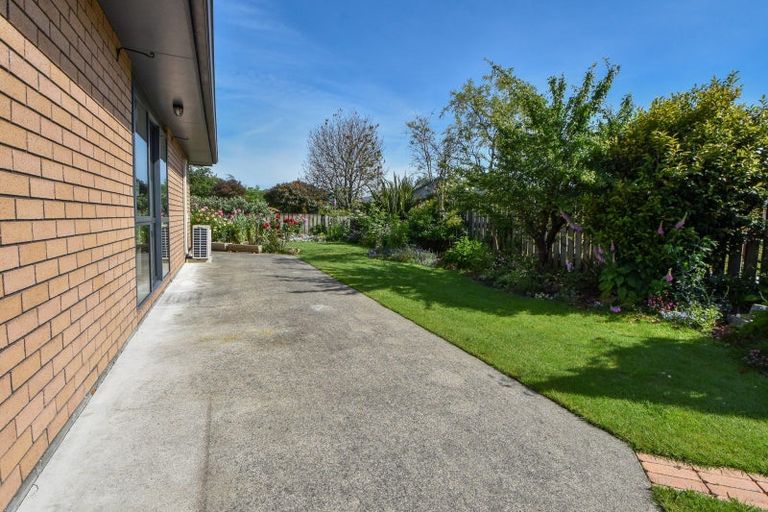 Photo of property in 24 Rexwood Street, Carterton, 5713