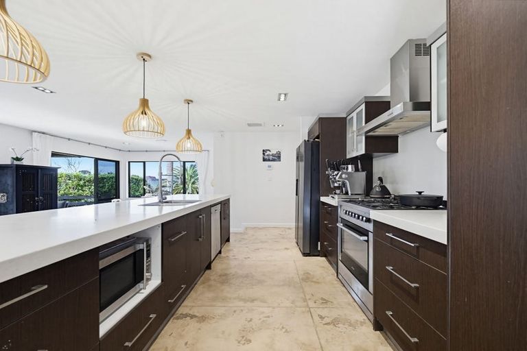 Photo of property in 14 Jenny Lane, Waiuku, 2123