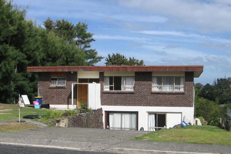 Photo of property in 29 Girrahween Drive, Totara Vale, Auckland, 0629